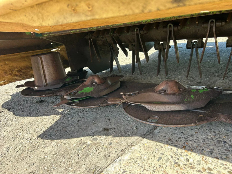 Faucheuse Krone Easycut 9140 CV triple maaier: photos 8 Faucheuse Krone Easycut 9140 CV triple maaier: photos 8