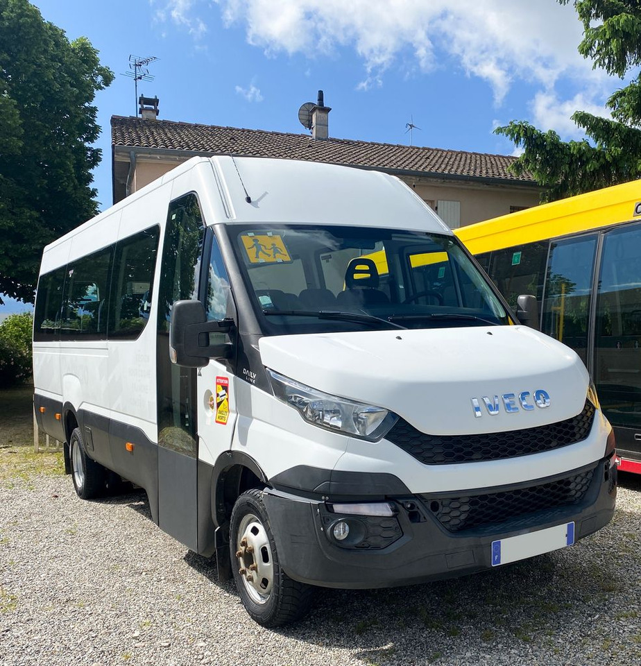 IVECO DAILY LINE 2016 - Minibus, Transport de personnes: photos 1 IVECO DAILY LINE 2016 - Minibus, Transport de personnes: photos 1