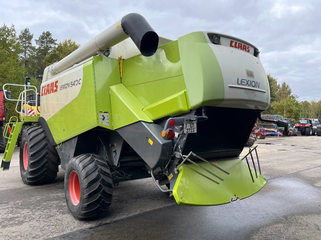 Claas Lexion 540 C - Moissonneuse-batteuse: photos 5 Claas Lexion 540 C - Moissonneuse-batteuse: photos 5