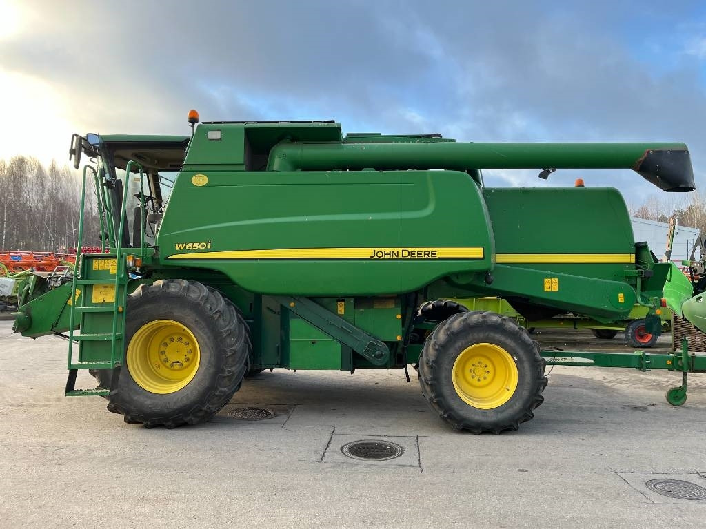 John Deere W 650 i - Moissonneuse-batteuse: photos 5 John Deere W 650 i - Moissonneuse-batteuse: photos 5