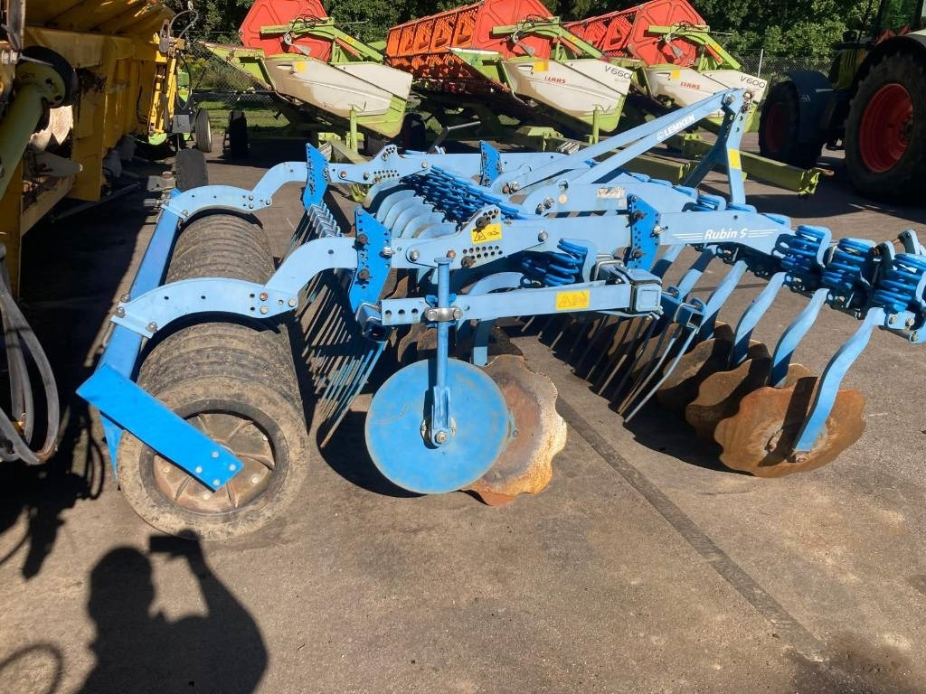Lemken Rubin 9/300 U - Cover crop: photos 3 Lemken Rubin 9/300 U - Cover crop: photos 3
