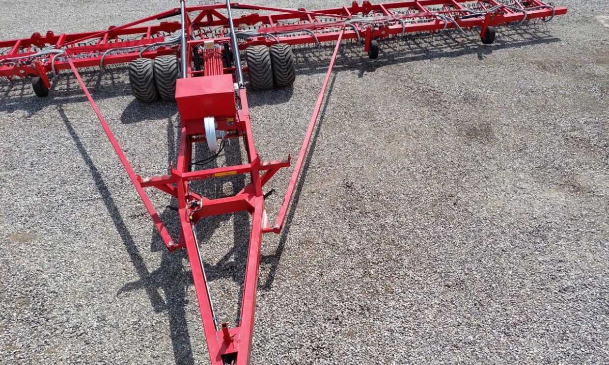 CMN Flex-Weeder 18m med frøudstyr — crédit-bail CMN Flex-Weeder 18m med frøudstyr: photos 18