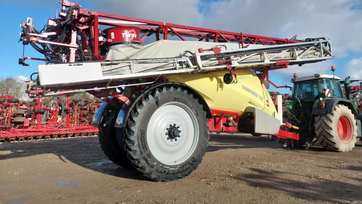 Hardi Commander 7000i - 36 m Twin - Pulvérisateur traîné: photos 2 Hardi Commander 7000i - 36 m Twin - Pulvérisateur traîné: photos 2
