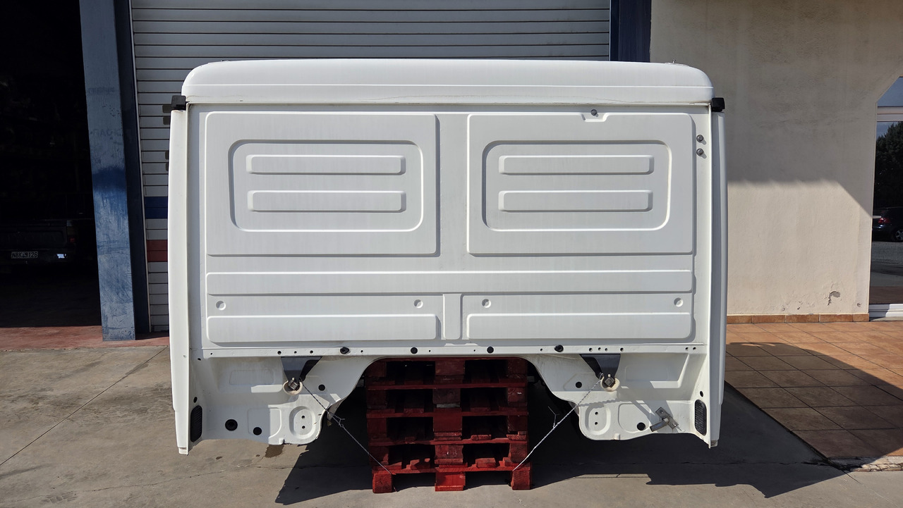 MERCEDES-BENZ ACTROS MP3 EURO 5 MEDIUM SIZE - Cabine: photos 4 MERCEDES-BENZ ACTROS MP3 EURO 5 MEDIUM SIZE - Cabine: photos 4