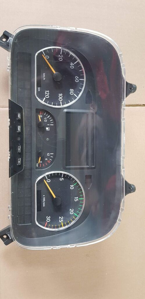 Mercedes-Benz AXOR EURO 5 - Panel de instrumentos pour Camion: photos 4 Mercedes-Benz AXOR EURO 5 - Panel de instrumentos pour Camion: photos 4