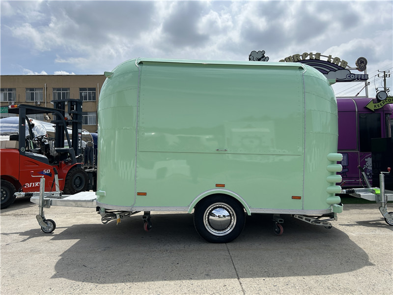 BBQ Burger Food Truck Pizza Food Trailer - Remorque magasin: photos 4 BBQ Burger Food Truck Pizza Food Trailer - Remorque magasin: photos 4