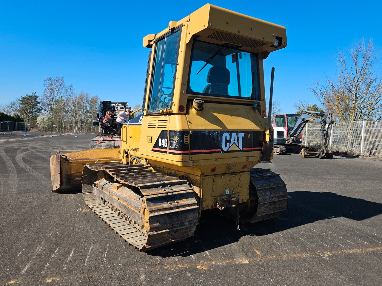 CAT D4G LGP - Bulldozer: photos 3 CAT D4G LGP - Bulldozer: photos 3