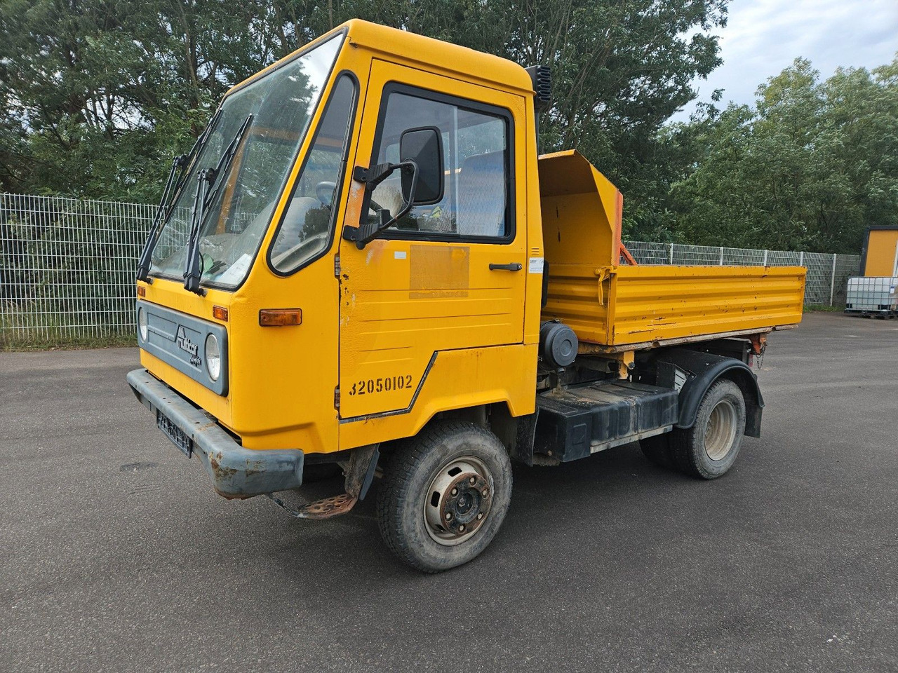 Multicar M26 Dreiseitenkipper 4x4 - Utilitaire benne: photos 1 Multicar M26 Dreiseitenkipper 4x4 - Utilitaire benne: photos 1