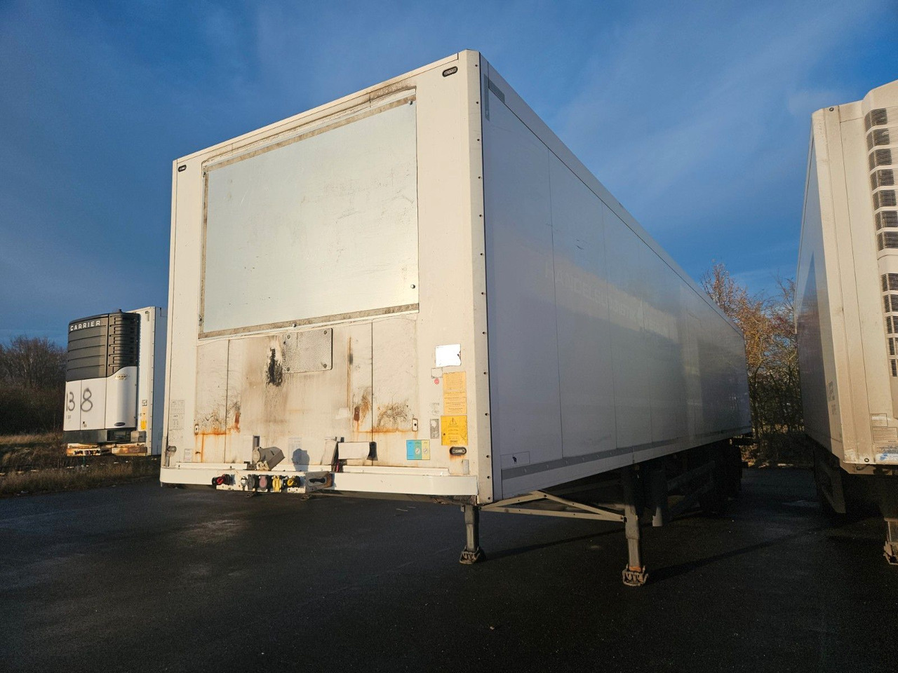 Schmitz Cargobull SKO 20 mit LBW ohne Kühlaggregat - Semi-remorque fourgon: photos 4 Schmitz Cargobull SKO 20 mit LBW ohne Kühlaggregat - Semi-remorque fourgon: photos 4