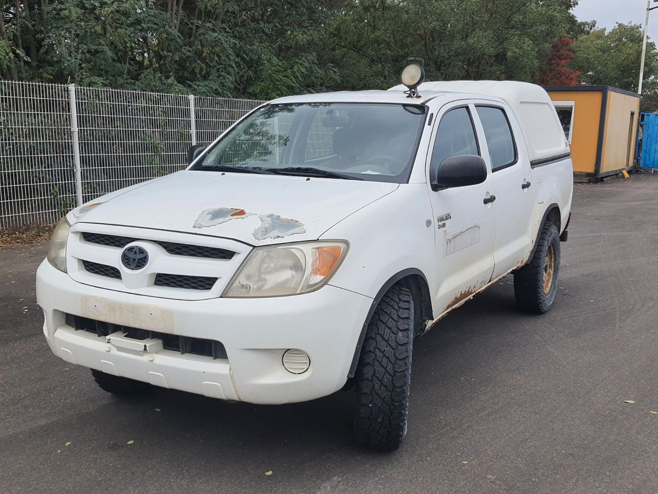 Toyota Hilux Double Cab 4x4 - SUV: photos 1 Toyota Hilux Double Cab 4x4 - SUV: photos 1