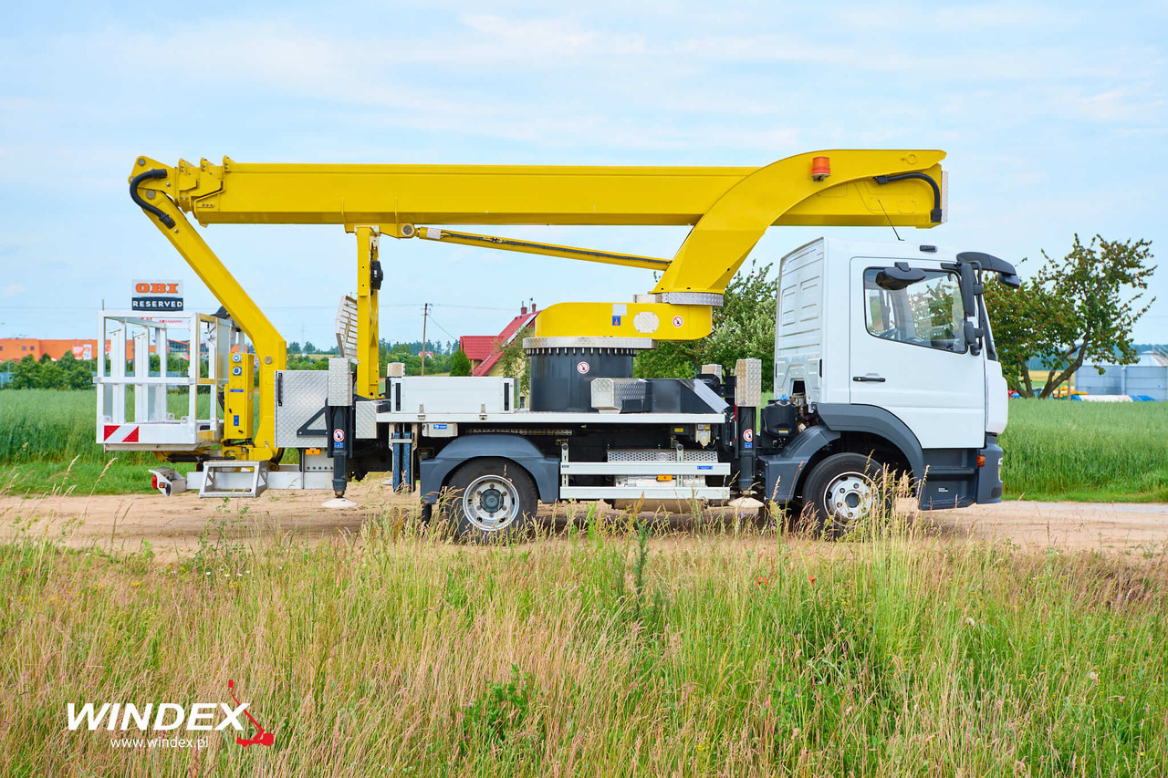 PALFINGER P 300 KS - Nacelle: photos 2 PALFINGER P 300 KS - Nacelle: photos 2