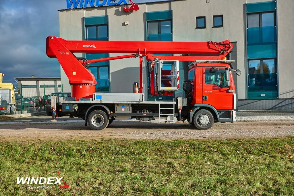 Wumag WT 250 - Camion avec nacelle: photos 2 Wumag WT 250 - Camion avec nacelle: photos 2