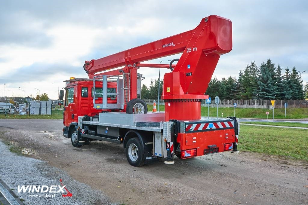 Wumag WT 250 - Camion avec nacelle: photos 5 Wumag WT 250 - Camion avec nacelle: photos 5