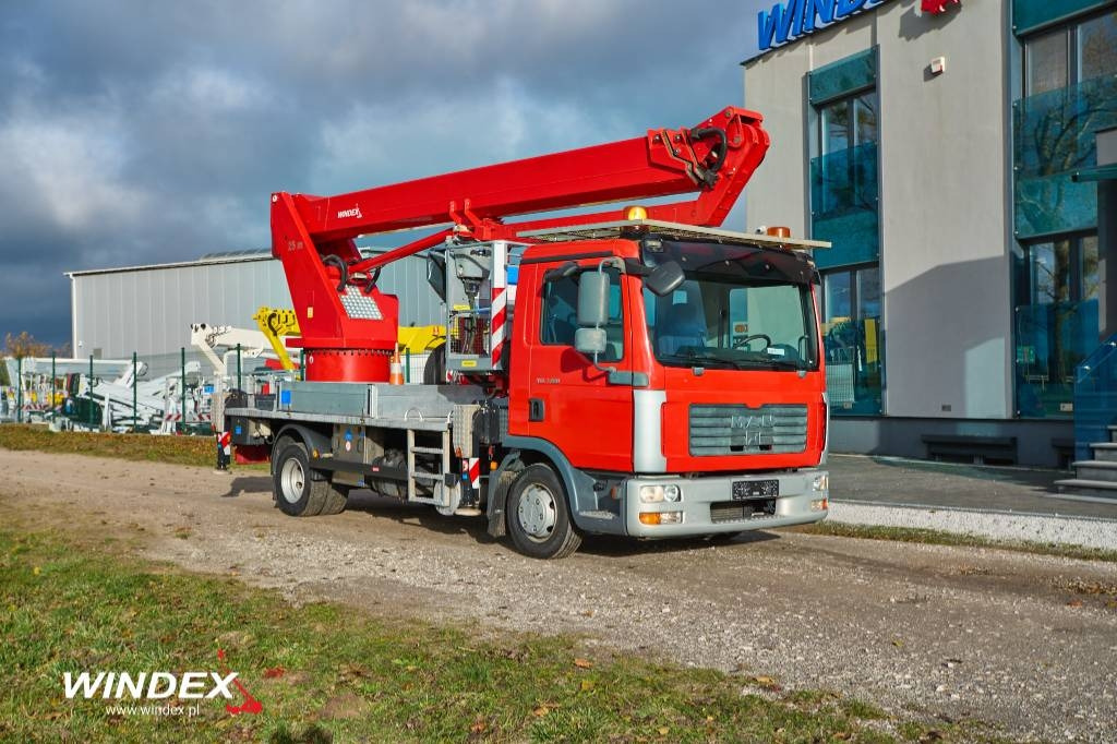 Wumag WT 250 - Camion avec nacelle: photos 1 Wumag WT 250 - Camion avec nacelle: photos 1