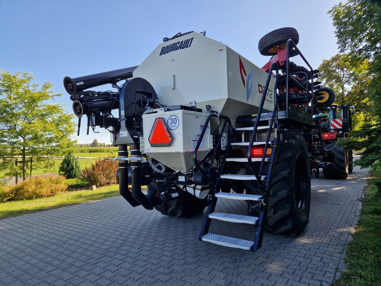 Bourgault CD 872-8 - Semoir: photos 2 Bourgault CD 872-8 - Semoir: photos 2