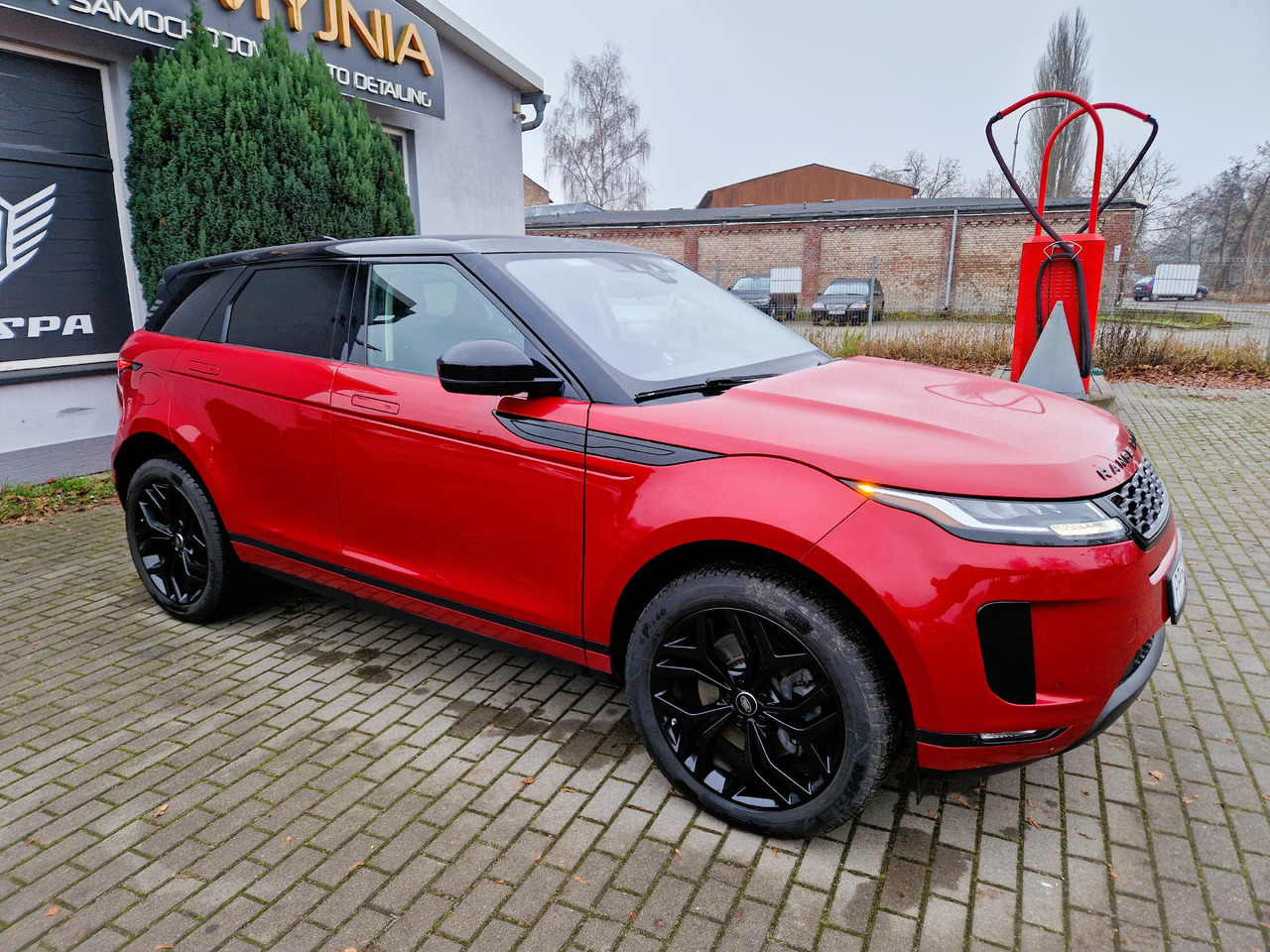 SUV Range Rover Evoque: photos 10