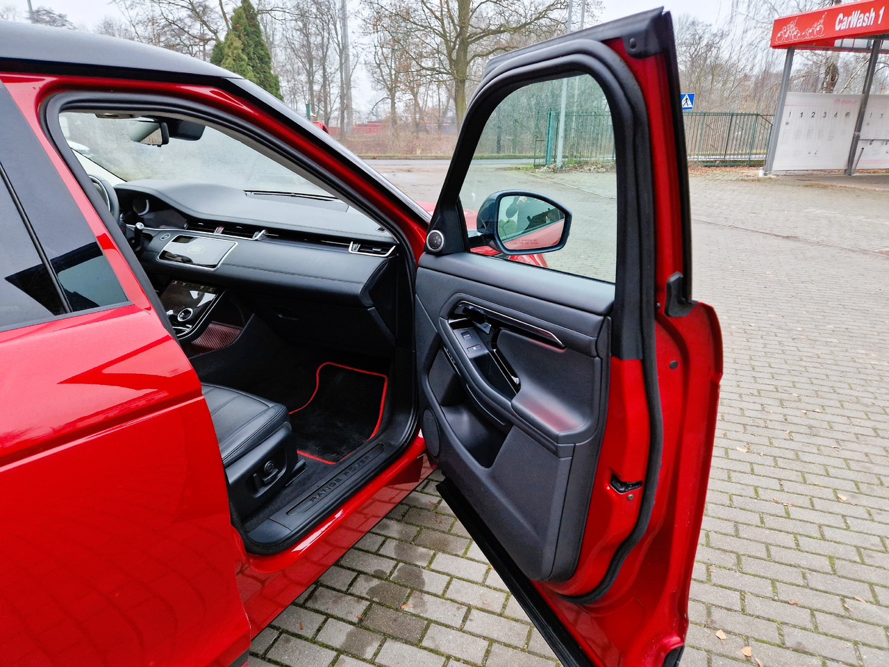 SUV Range Rover Evoque: photos 11