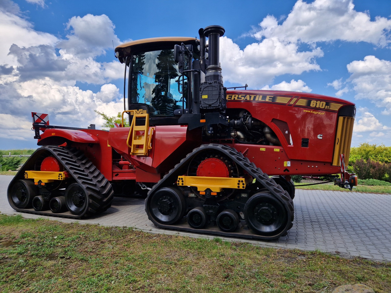 Versatile 610 Delta Track - Tracteur à chenilles: photos 1 Versatile 610 Delta Track - Tracteur à chenilles: photos 1