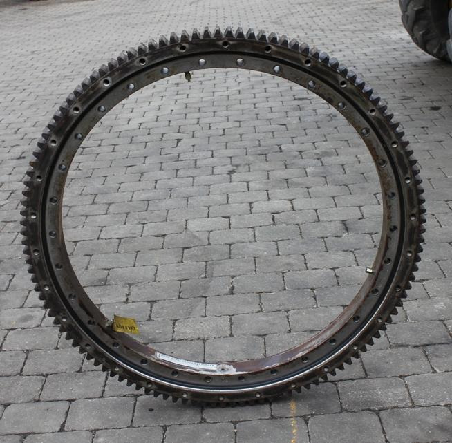 Caterpillar 212 BFT - Couronne d'orientation pour Engins de chantier: photos 1 Caterpillar 212 BFT - Couronne d'orientation pour Engins de chantier: photos 1