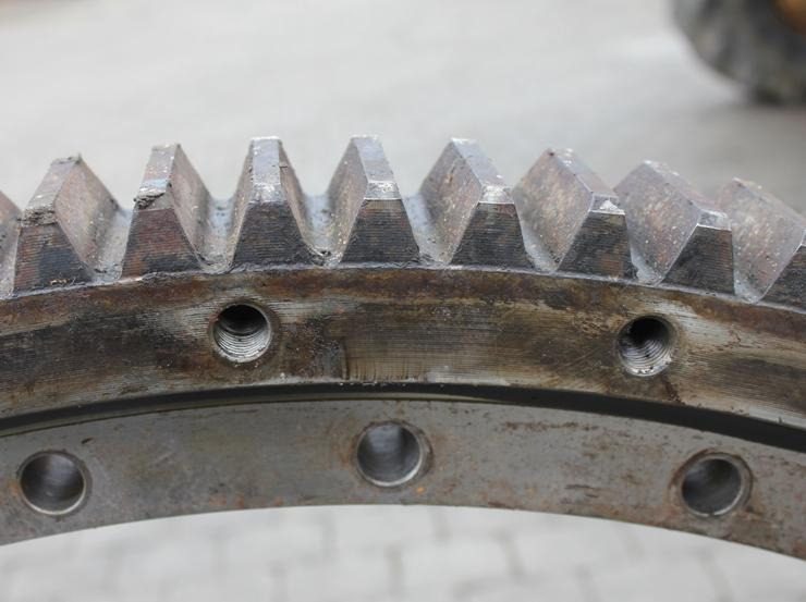 Caterpillar 212 BFT - Couronne d'orientation pour Engins de chantier: photos 3 Caterpillar 212 BFT - Couronne d'orientation pour Engins de chantier: photos 3