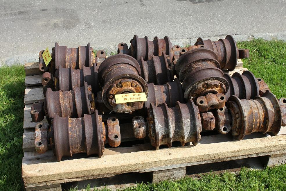 Caterpillar D 4-H - Galet à chenilles pour Engins de chantier: photos 1 Caterpillar D 4-H - Galet à chenilles pour Engins de chantier: photos 1