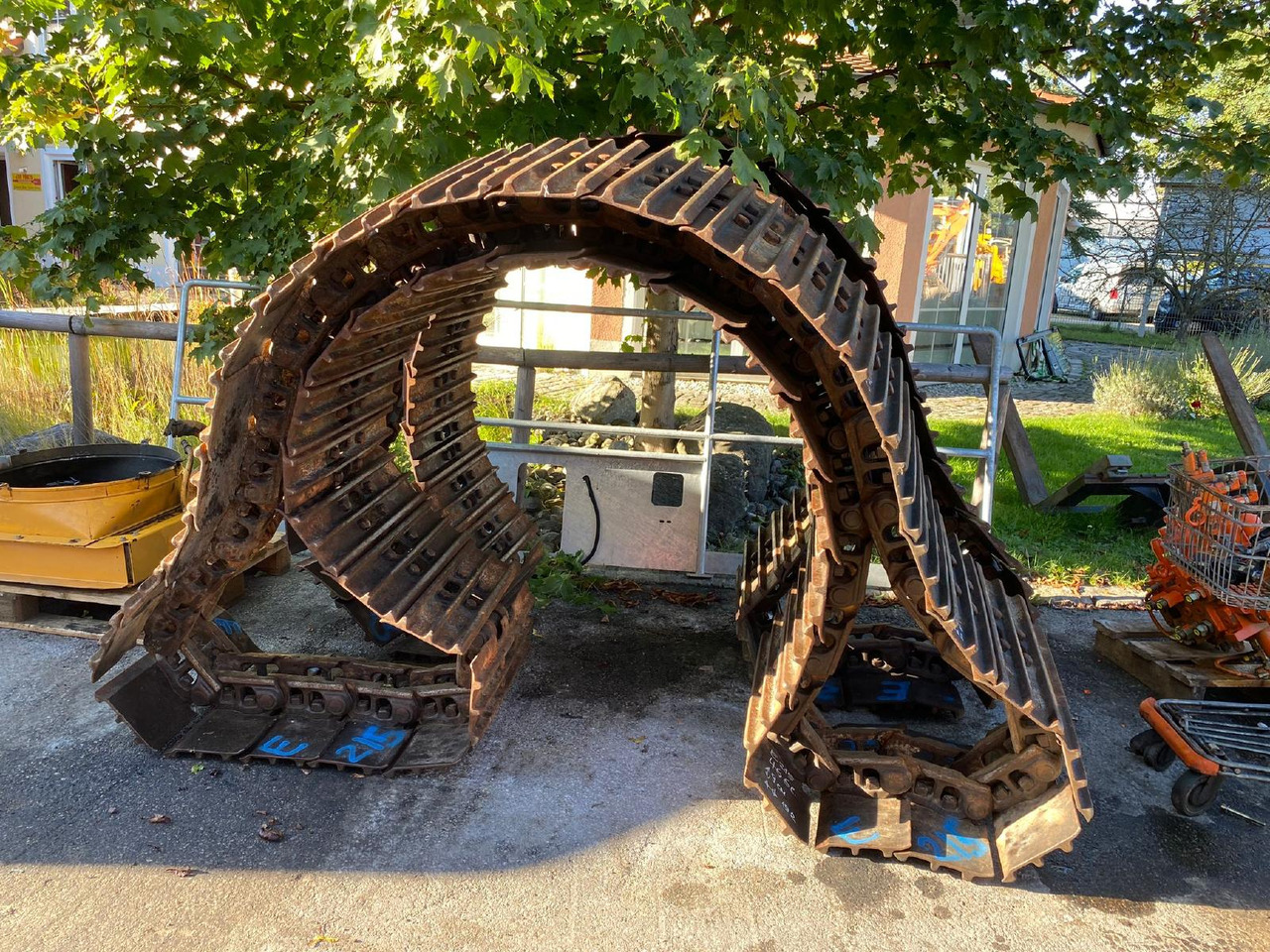 Fiat-Kobelco E215 - Chenille pour Engins de chantier: photos 1 Fiat-Kobelco E215 - Chenille pour Engins de chantier: photos 1