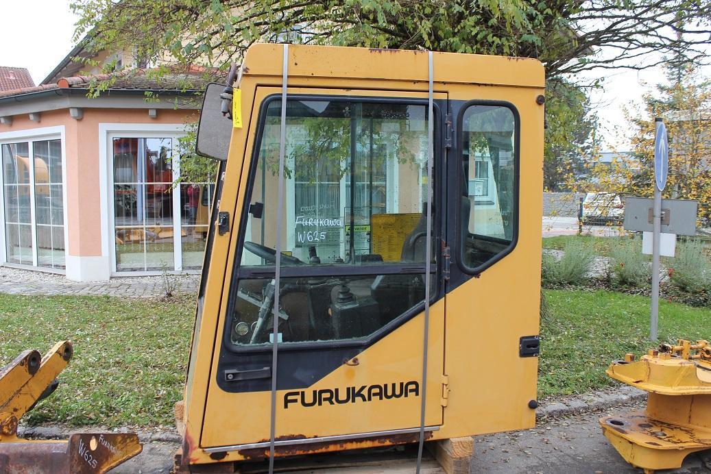 Furukawa W625 - Cabine pour Engins de chantier: photos 3 Furukawa W625 - Cabine pour Engins de chantier: photos 3