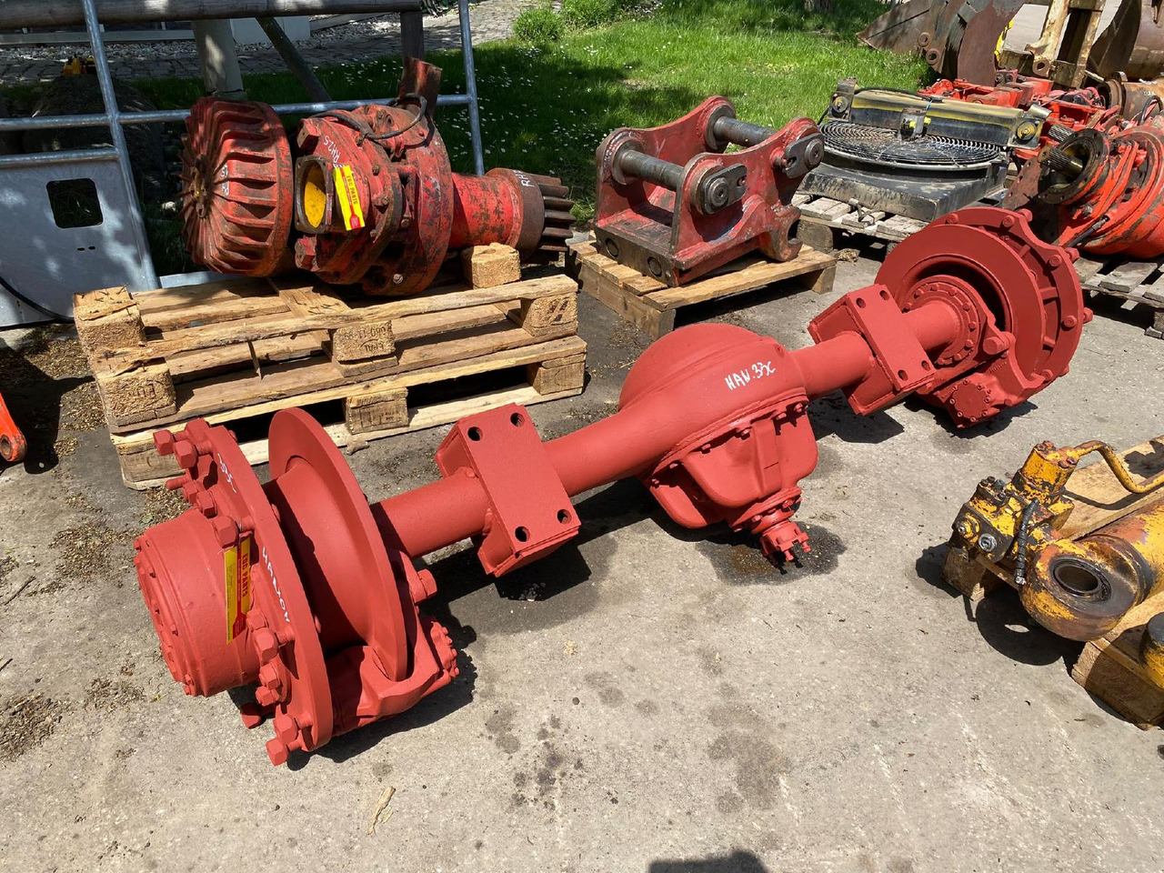 Hanomag 33C - Essieu et pièces pour Engins de chantier: photos 2 Hanomag 33C - Essieu et pièces pour Engins de chantier: photos 2