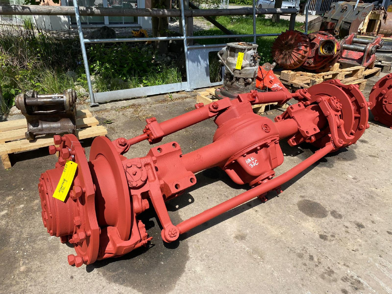 Hanomag 33C - Essieu et pièces pour Engins de chantier: photos 1 Hanomag 33C - Essieu et pièces pour Engins de chantier: photos 1