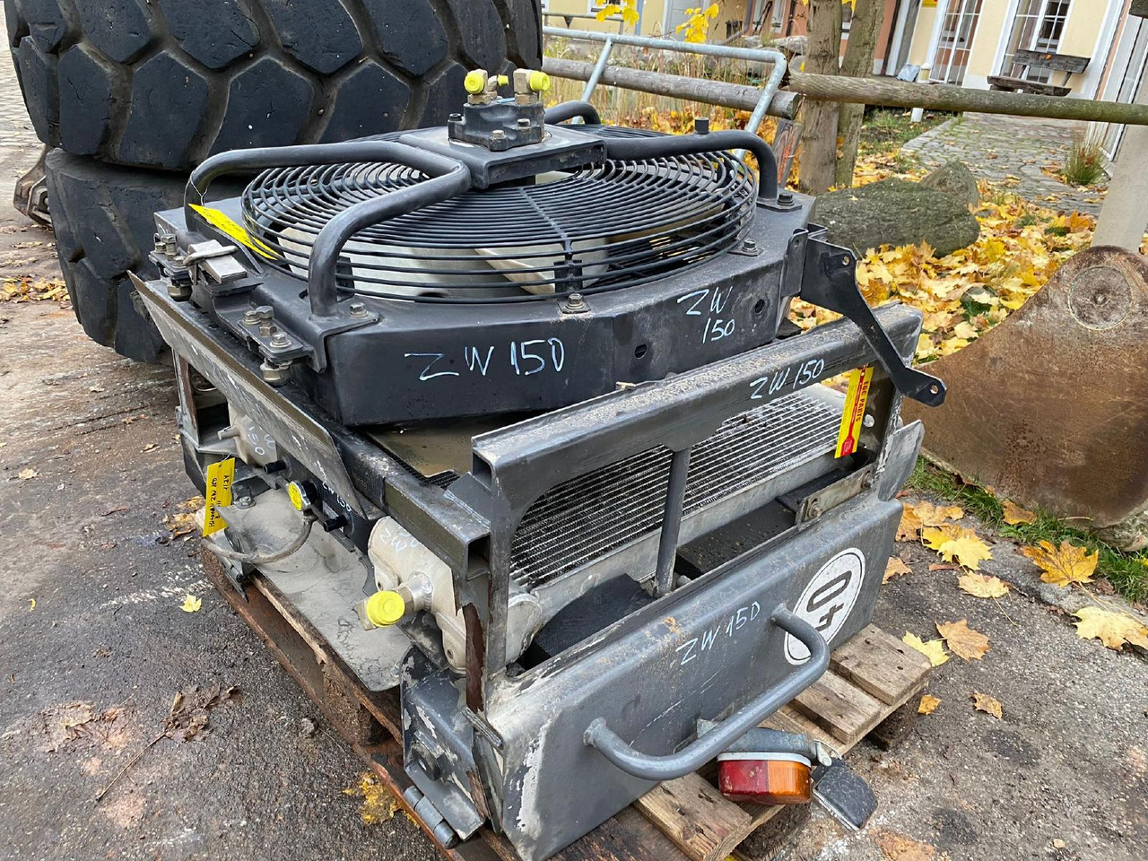 Hitachi ZW 150 - Système de refroidissement pour Engins de chantier: photos 2 Hitachi ZW 150 - Système de refroidissement pour Engins de chantier: photos 2