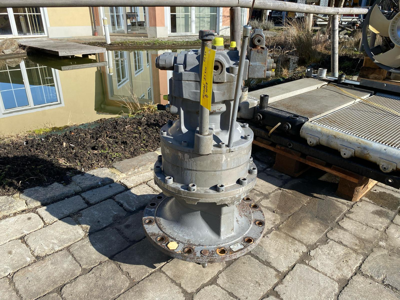 Hitachi ZX 210 - Moteur de rotation pour Engins de chantier: photos 2 Hitachi ZX 210 - Moteur de rotation pour Engins de chantier: photos 2