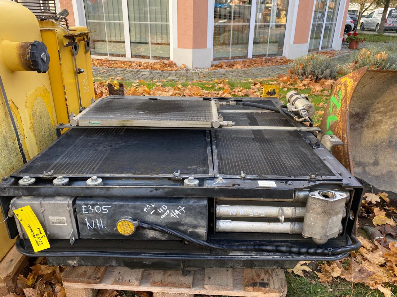 Holland E 305 - Système de refroidissement pour Engins de chantier: photos 3 Holland E 305 - Système de refroidissement pour Engins de chantier: photos 3