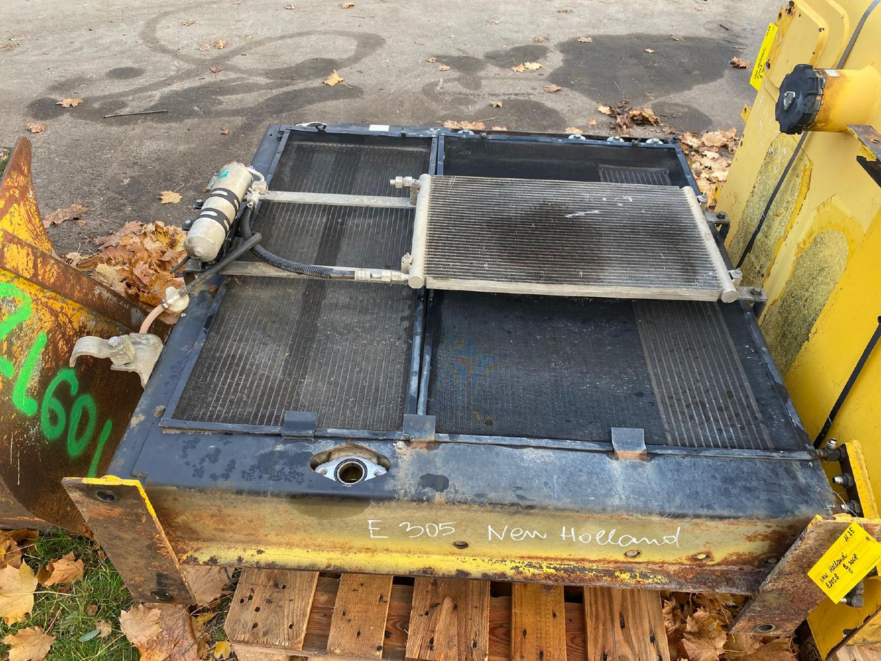 Holland E 305 - Système de refroidissement pour Engins de chantier: photos 4 Holland E 305 - Système de refroidissement pour Engins de chantier: photos 4