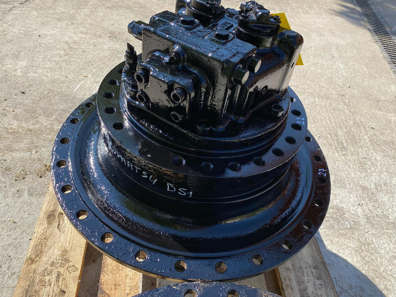 Komatsu D 51 PX - Moteur de translation pour Engins de chantier: photos 5 Komatsu D 51 PX - Moteur de translation pour Engins de chantier: photos 5