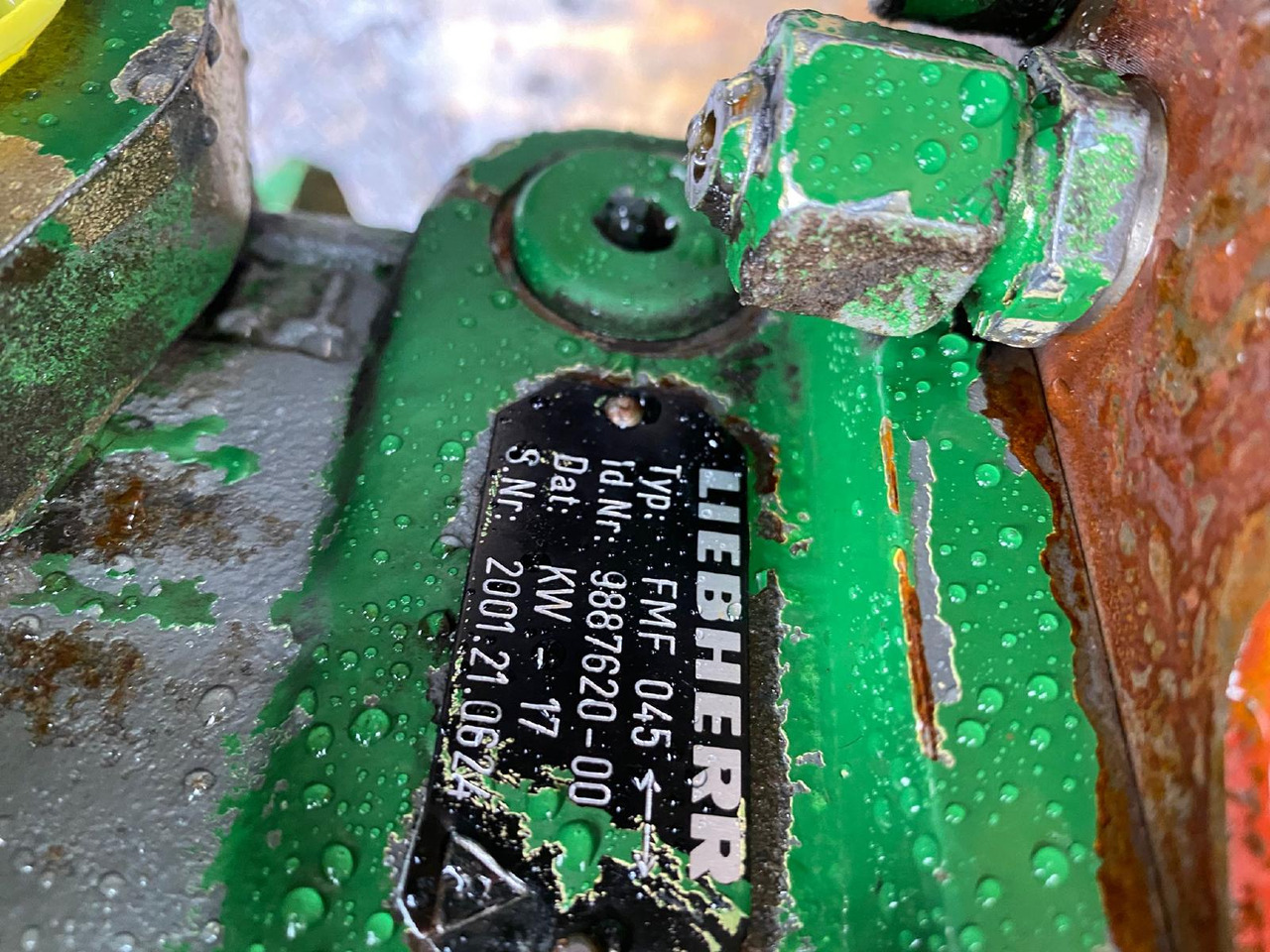 Liebherr A 904 LIT - Moteur de rotation pour Engins de chantier: photos 3 Liebherr A 904 LIT - Moteur de rotation pour Engins de chantier: photos 3