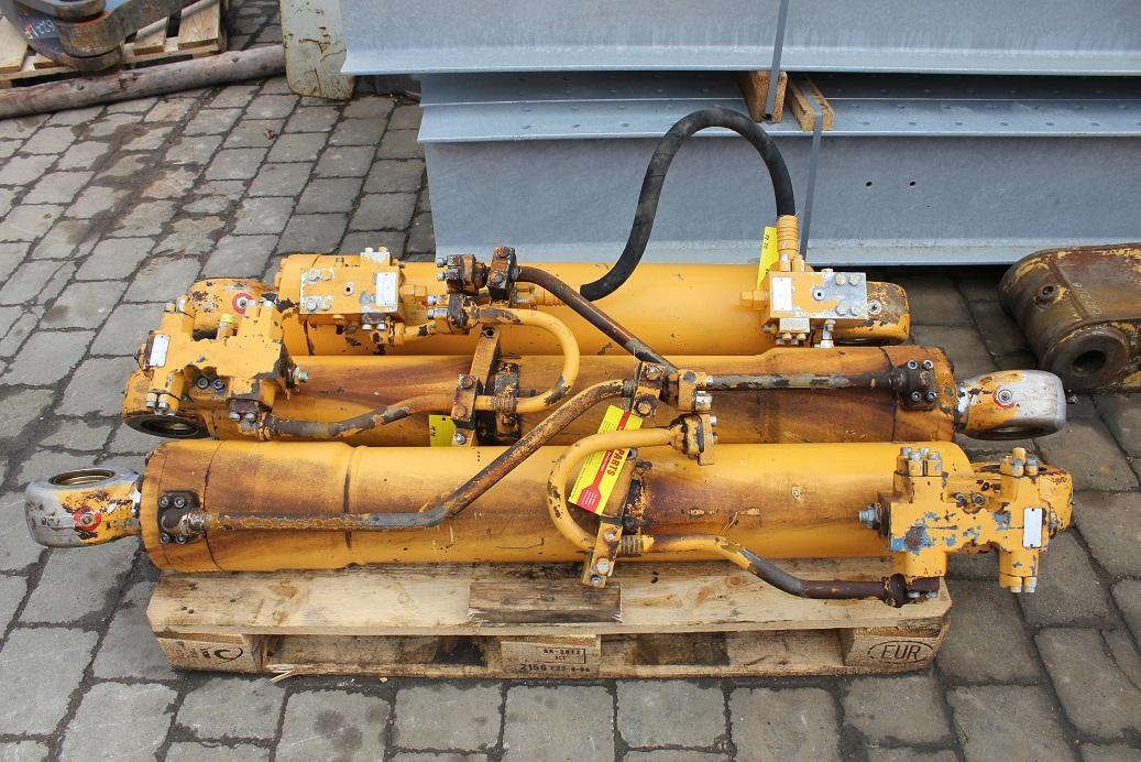 Liebherr A 922 LIT - Vérin hydraulique pour Engins de chantier: photos 2 Liebherr A 922 LIT - Vérin hydraulique pour Engins de chantier: photos 2