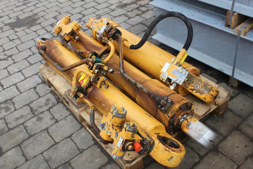 Liebherr A 922 LIT - Vérin hydraulique pour Engins de chantier: photos 3 Liebherr A 922 LIT - Vérin hydraulique pour Engins de chantier: photos 3