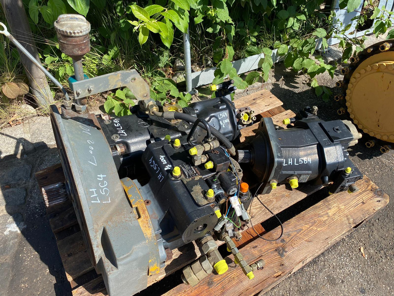 Liebherr A4VG125, PVG350 aus L564 - Pompe hydraulique pour Engins de chantier: photos 1 Liebherr A4VG125, PVG350 aus L564 - Pompe hydraulique pour Engins de chantier: photos 1