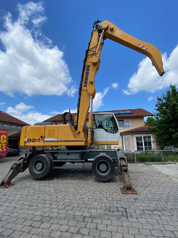 Liebherr A924 C LIT - Pelle sur pneus: photos 4 Liebherr A924 C LIT - Pelle sur pneus: photos 4