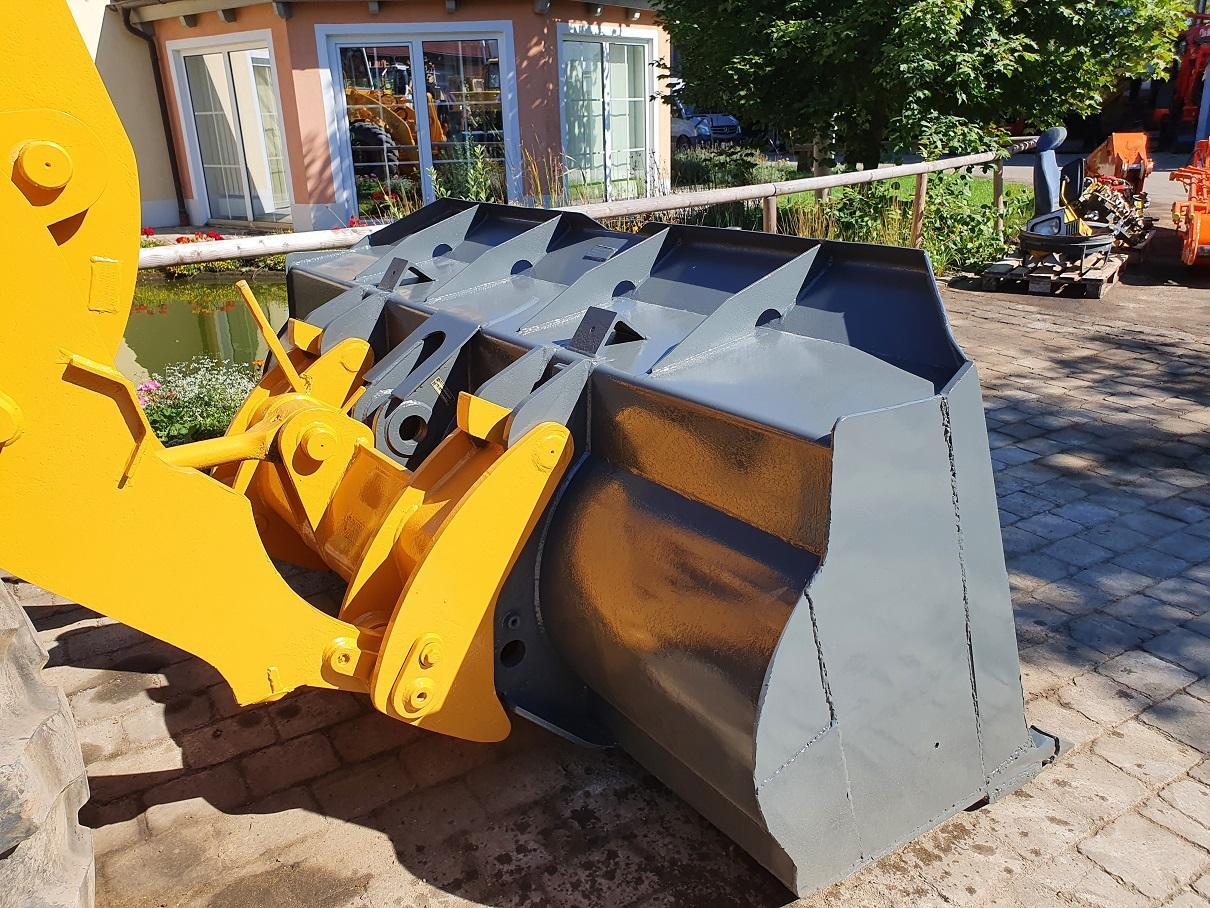 Chargeuse sur pneus Liebherr L 521: photos 8