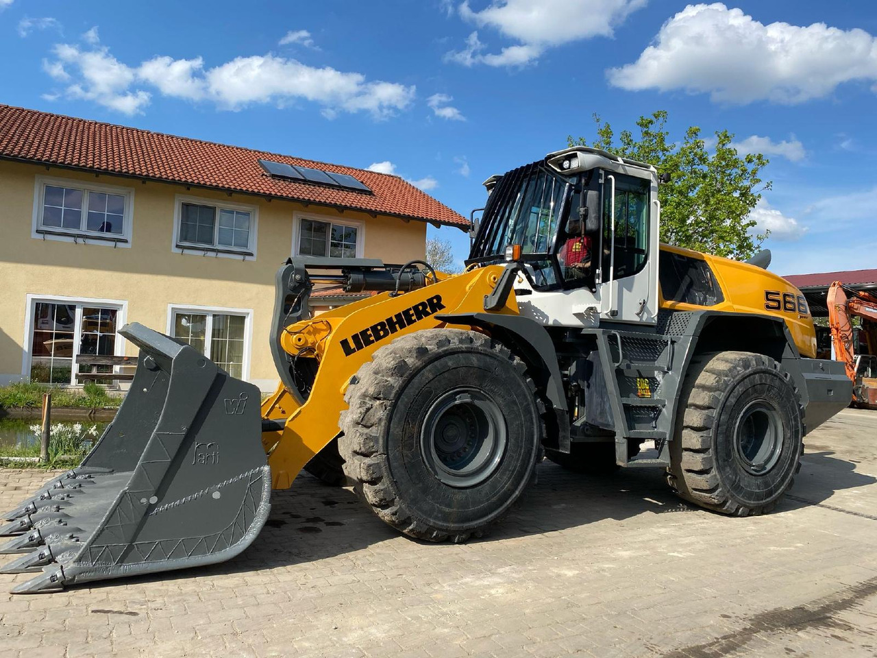 Liebherr L 566 X Power - Chargeuse sur pneus: photos 1 Liebherr L 566 X Power - Chargeuse sur pneus: photos 1