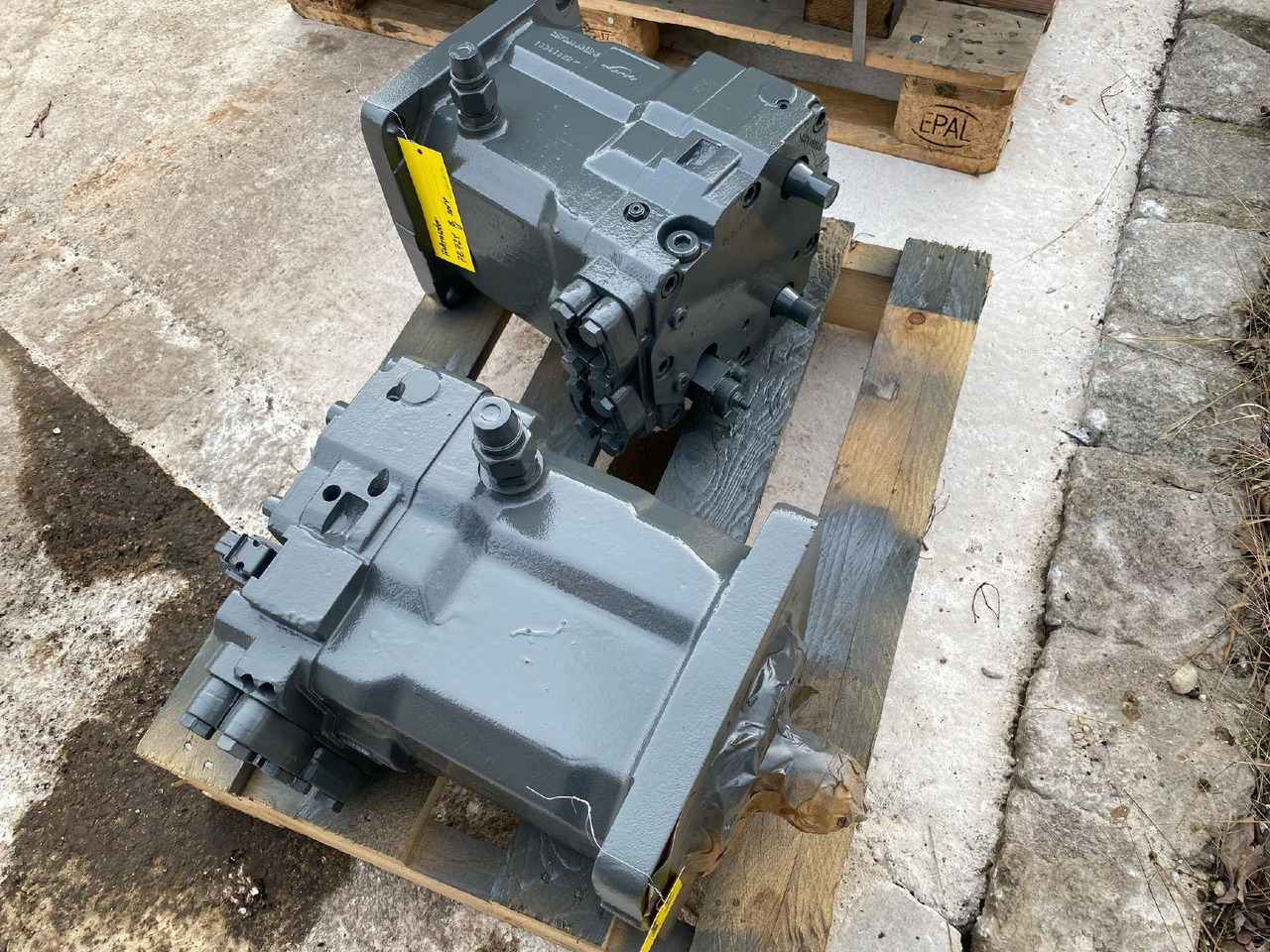 Liebherr Linde HMV 210 aus PR 724 - Moteur de translation pour Engins de chantier: photos 4 Liebherr Linde HMV 210 aus PR 724 - Moteur de translation pour Engins de chantier: photos 4