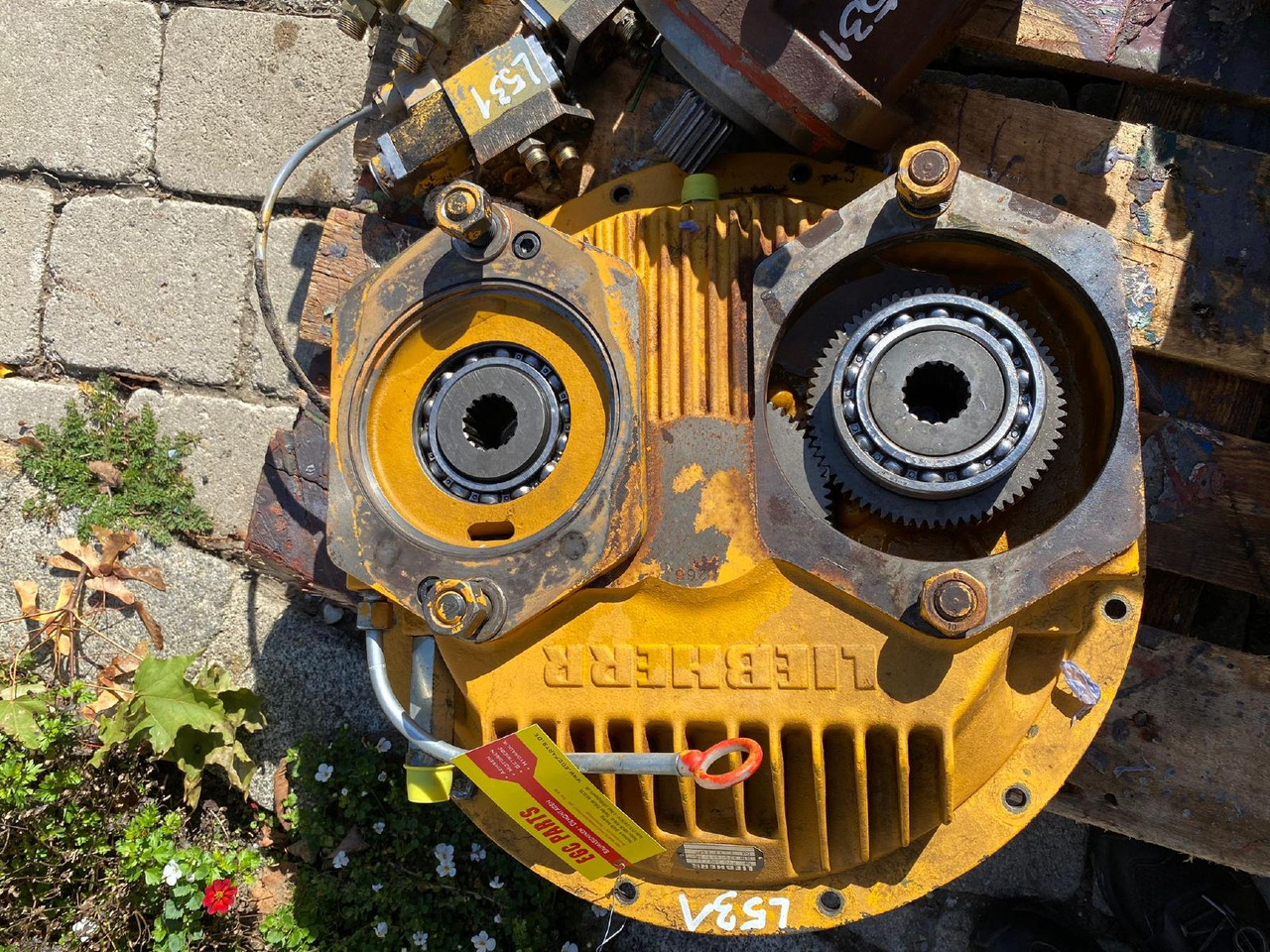 Liebherr PVG 200 /221 aus L531 - Pompe hydraulique pour Engins de chantier: photos 1 Liebherr PVG 200 /221 aus L531 - Pompe hydraulique pour Engins de chantier: photos 1