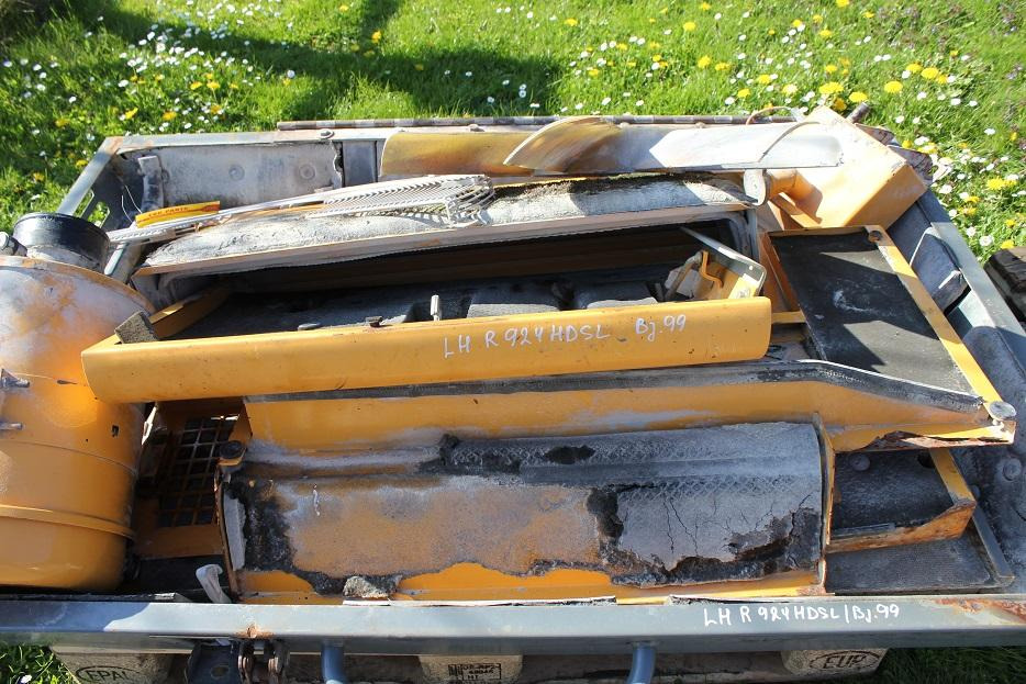 Liebherr R 924 HDSL - Carrosserie et extérieur pour Engins de chantier: photos 4 Liebherr R 924 HDSL - Carrosserie et extérieur pour Engins de chantier: photos 4