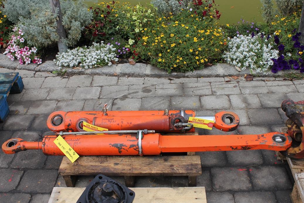 Schaeff SKL 831 - Vérin hydraulique pour Engins de chantier: photos 2 Schaeff SKL 831 - Vérin hydraulique pour Engins de chantier: photos 2