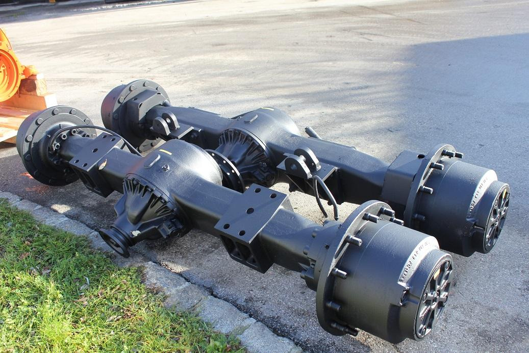 Valmet 901 - Essieu et pièces pour Engins de chantier: photos 1 Valmet 901 - Essieu et pièces pour Engins de chantier: photos 1