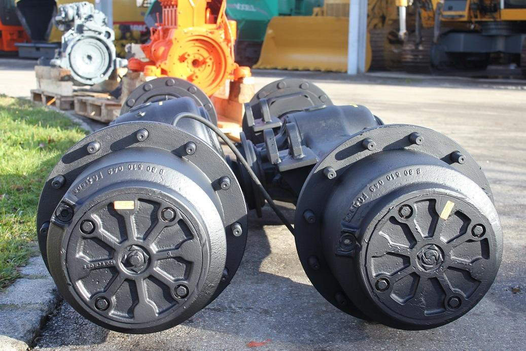 Valmet 901 - Essieu et pièces pour Engins de chantier: photos 3 Valmet 901 - Essieu et pièces pour Engins de chantier: photos 3