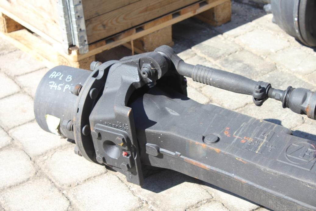 ZF APL B-745 P 4 - Essieu et pièces pour Engins de chantier: photos 4 ZF APL B-745 P 4 - Essieu et pièces pour Engins de chantier: photos 4