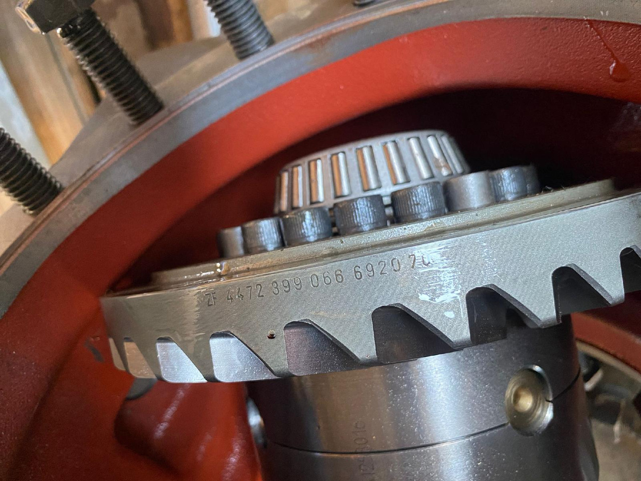 ZF MS E 3070 II - Essieu et pièces pour Engins de chantier: photos 3 ZF MS E 3070 II - Essieu et pièces pour Engins de chantier: photos 3