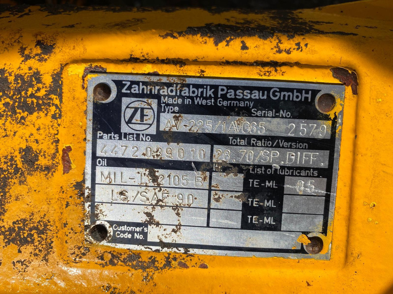 Zettelmeyer ZL 601 B ZF AV 225 - Essieu et pièces pour Engins de chantier: photos 4 Zettelmeyer ZL 601 B ZF AV 225 - Essieu et pièces pour Engins de chantier: photos 4